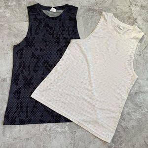 ZYIA ACTIVE CHILL MUSCLE TANK TOP WOMENS XS CREWNECK 2 SHIRTS WHITE, BLACK CAMO